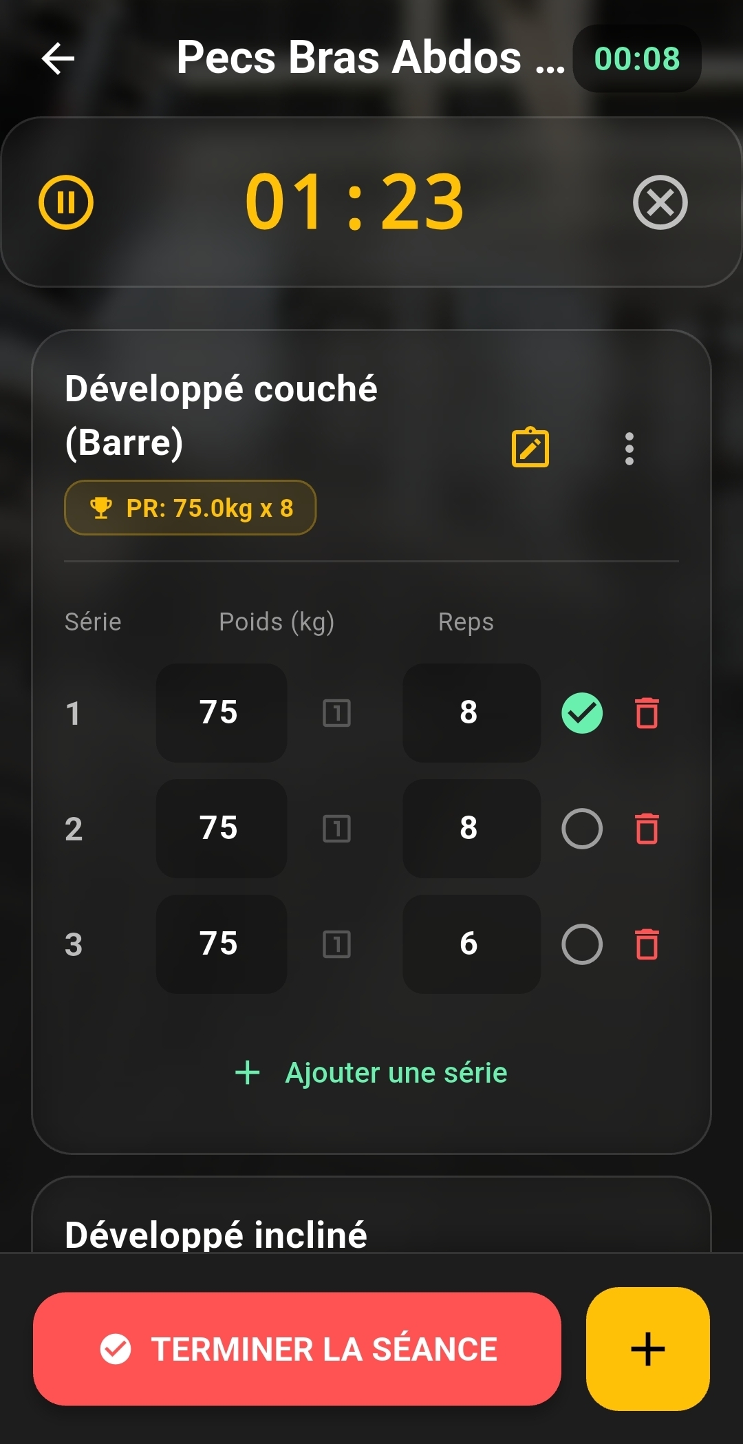 Sessio pendant une séance — développé couché, PR et repos